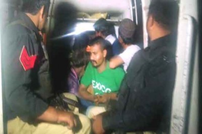 Karachi police search operation in different areas, 50 suspects arrested