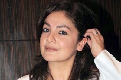 Indian actress Pooja Bhatt in Pakistan this Diwali mnayyngy