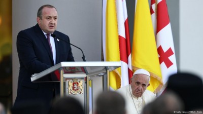  Pope indirect criticism of Russia