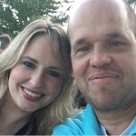 Woman jgrka piece donated to the stranger took his spouse
