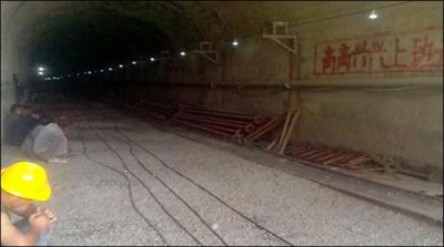 Lasbella: 3 people stranded in the mine continues to protect