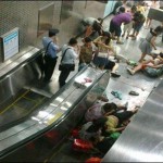 China had to walk the stairs ultimate power, injured several people