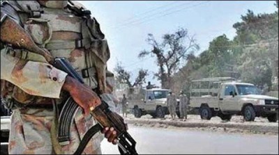 QUETTA: Police FC vehicle, killing two policemen