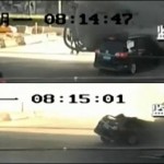 China: Trucks trampled the car, the driver miraculously survived