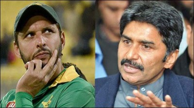 Near the end of the war of words between Miandad and Afridi