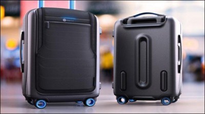 Smartphone to control the travel suitcases