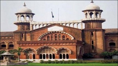 Lahore High Court in scuffles with the police and the accused's lawyers
