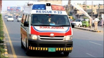 Traffic accident Chichawatni, 2 killed, 3 injured