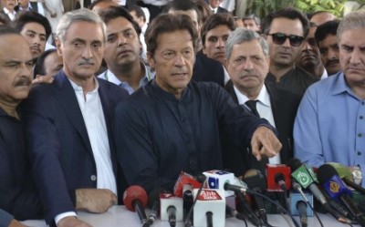 Prime Minister lost the moral authority to stay in office: Imran Khan