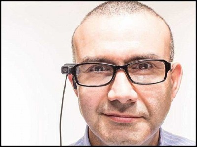 The innovative storytelling and reading glasses