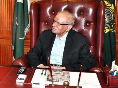 Governor condition improves, move to room from ICU