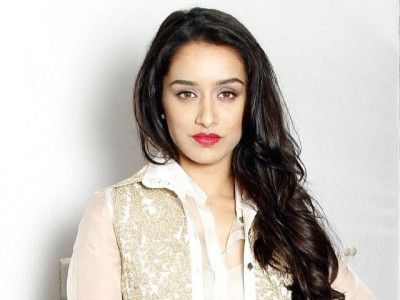 Ibrahim's family has trouble Shraddha