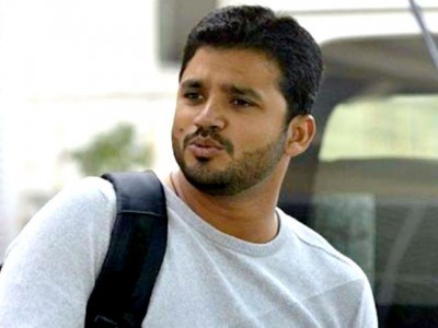 Batting failure, Azhar put on the grass, debris and moisture on the pitch