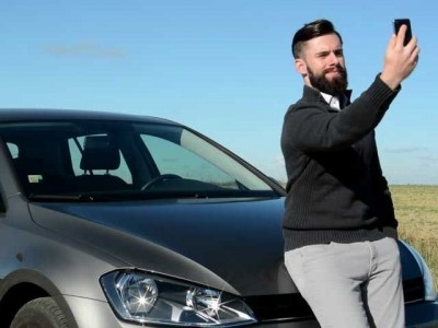 Now open the car door to his selfie