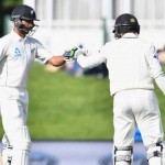 Hamilton test Pakistani team piled on 216 runs, New Zealand batting in the second innings