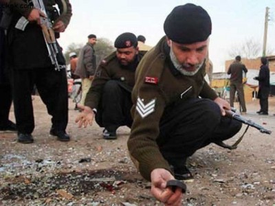 Mohmand militants attack on a security check post, 2 FC men killed