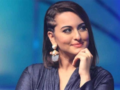 Actresses are always under pressure to look beautiful, Sonakshi