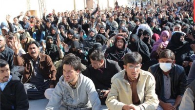 Shia pilgrims protest iraq Going