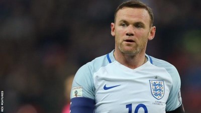 Wayne Rooney apologises to England chiefs over 'inappropriate' images