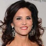 TV anchor "Headphones accused of stealing" in the US