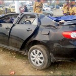 Police clash between the truck and coach, killed