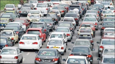 Islamabad: motorway traffic jams, police disappear