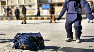 Police suspect bag was cleared wounded, 2 officers