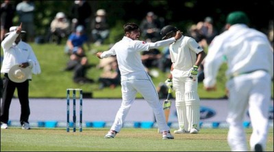 Christchurch New Zealand 3 wickets for 104 runs