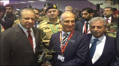 IDEAS 2016: Prime Minister visited various stalls
