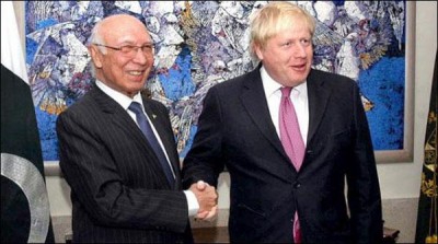 Pakistan, India should look for solution to Kashmir: Boris Johnson