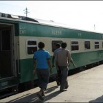 Robbers looted a Tezgam Express train which had set off from Rawalpindi.