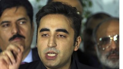 WHO WILL LOST THE CHANCE TO TAKE SELFIE WITH HILTON