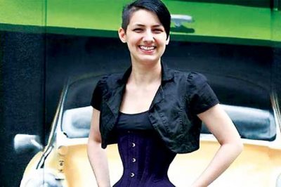 World thin waist girl was surfaced