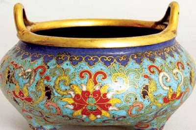 Bowls sit sitting made women millionaire