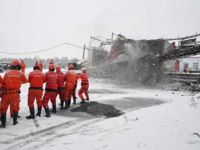 China coal mine blast kills 32 workers