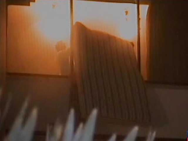 Karachi hotel fire kills 11 people, including 3 women