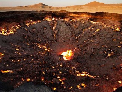 Cacafogo desert crater in Turkmenistan