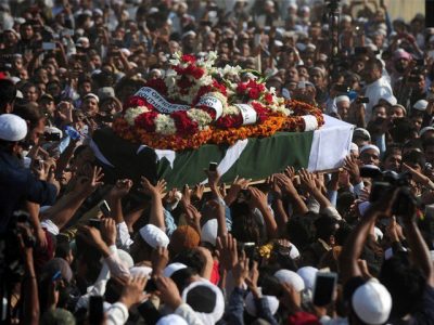 Junaid Jamshed was buried in Darul Uloom Karachi