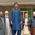 The world's tallest under attention waiting of Pakistani government for treatment