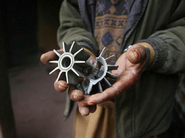 9 shells were fired from Iran fall into Pakistani territory, killing one person