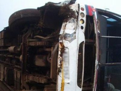 Near Pano Aqil bus crash kills 5, injures 12