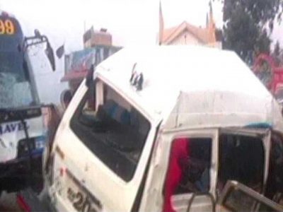 coach and high roof Clash 7 killed in Huree pur
