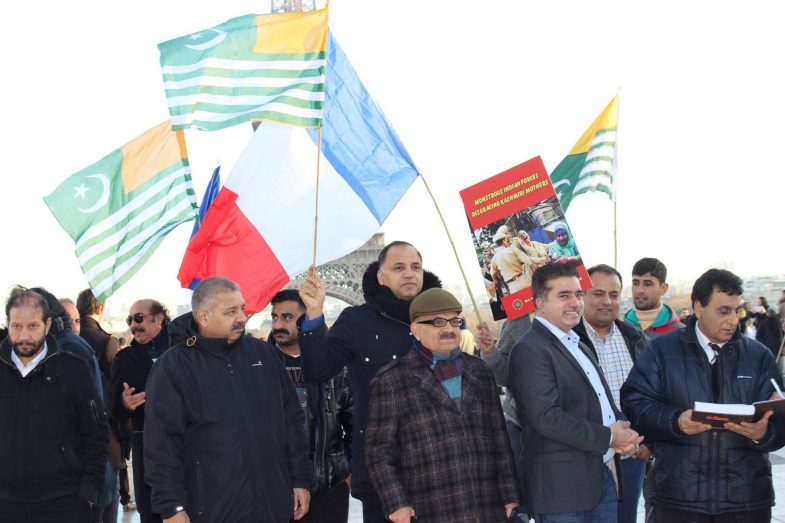 Million Signature Campaign In Paris For Kashmir 