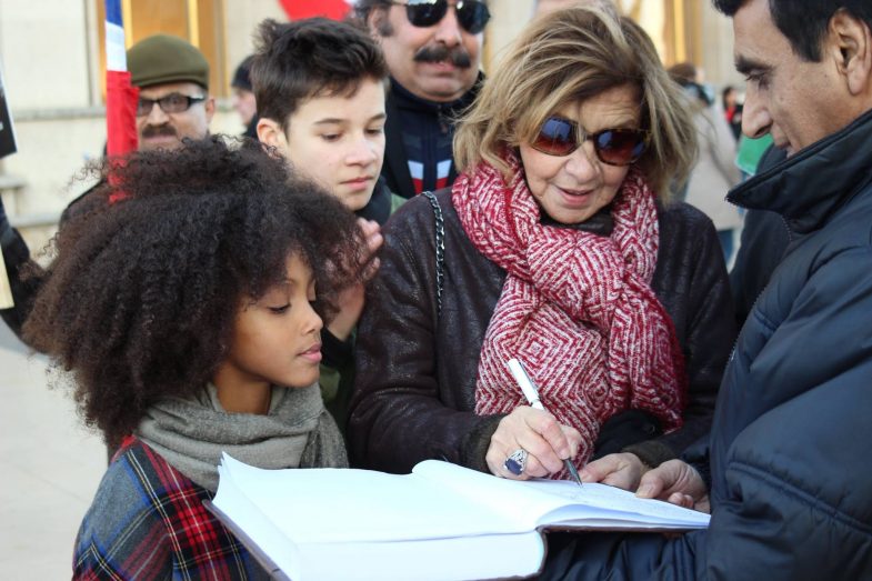 Million Signature Campaign In Paris For Kashmir 