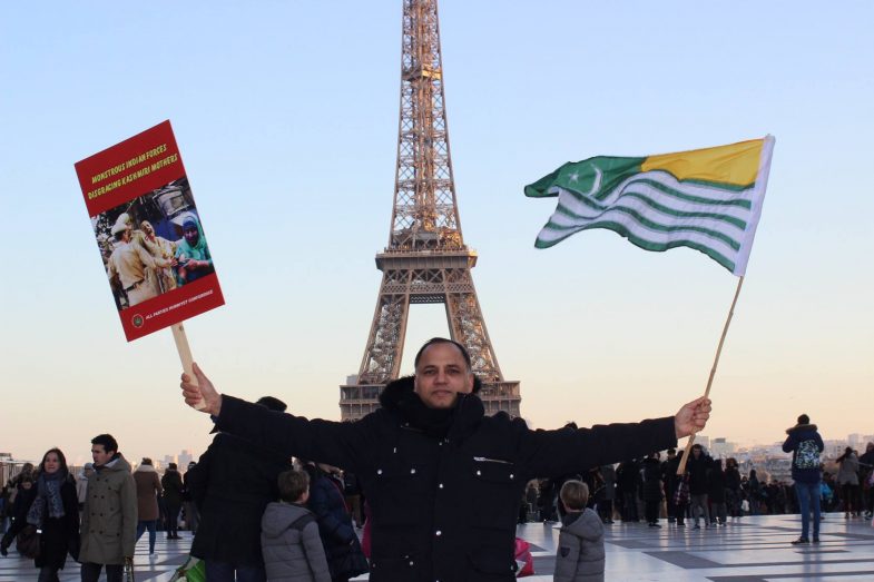 Million Signature Campaign In Paris For Kashmir 