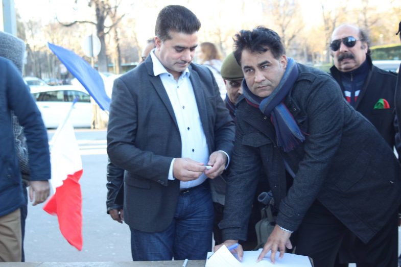 Million Signature Campaign In Paris For Kashmir 