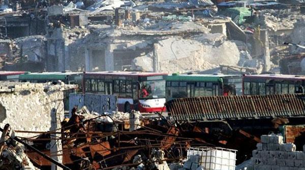 حلب:5بسوں اور ایمبولینس میں350افراد کا قافلہ روانہ