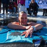 Upright Record of 50 meters swimming in the icy lake