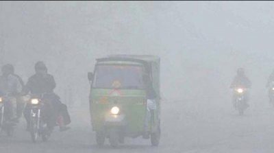 Lahore: Severe fog, flight operations delay, the motorway close