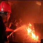 Karachi: Fire breaks out at the shop, the fire brigade overcame